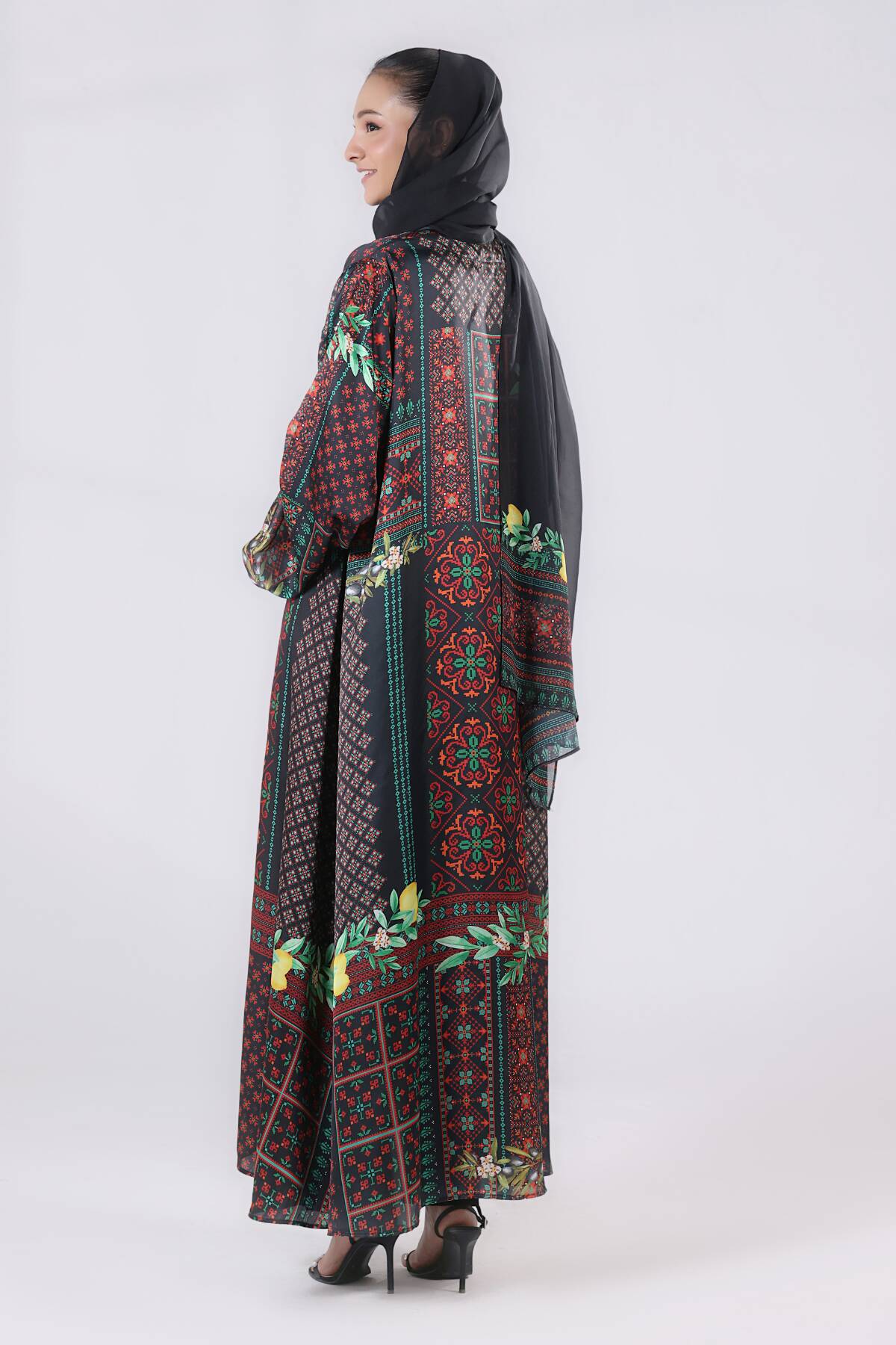 Miraas Black Kimono