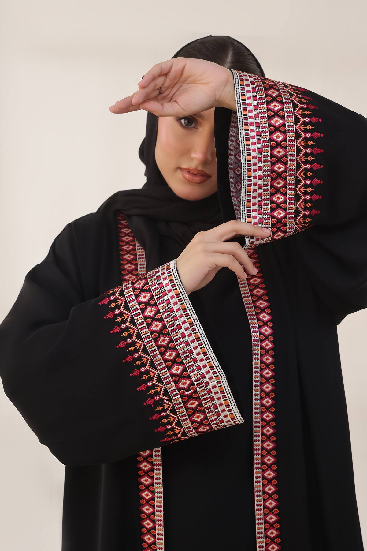 Noir Heritage Black Abaya